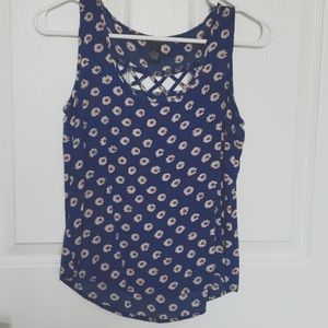 🚨2 for $10🚨Navy Tank with Daisies